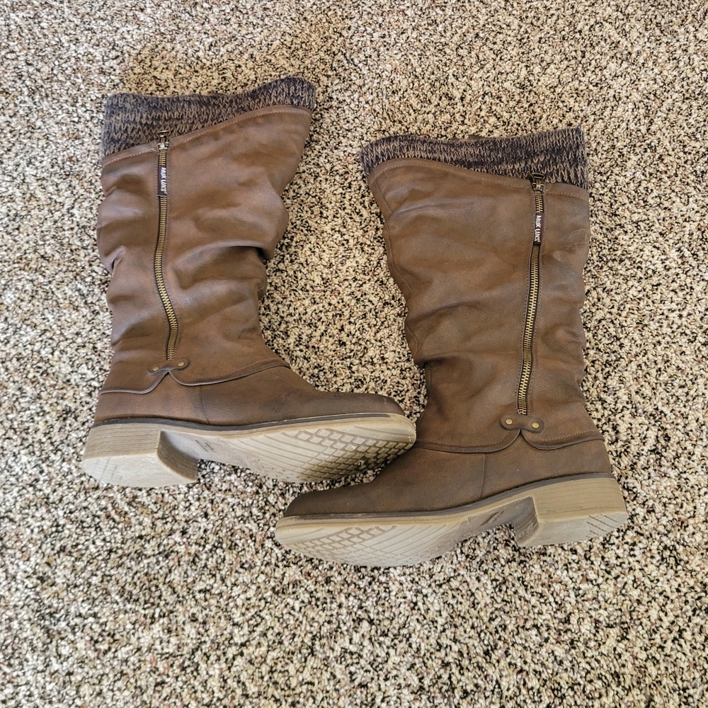 Muk Luks - Picture 1 of 5